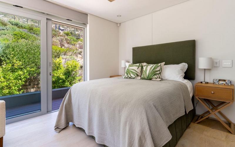 5 Bedroom Property for Sale in Hout Bay Western Cape